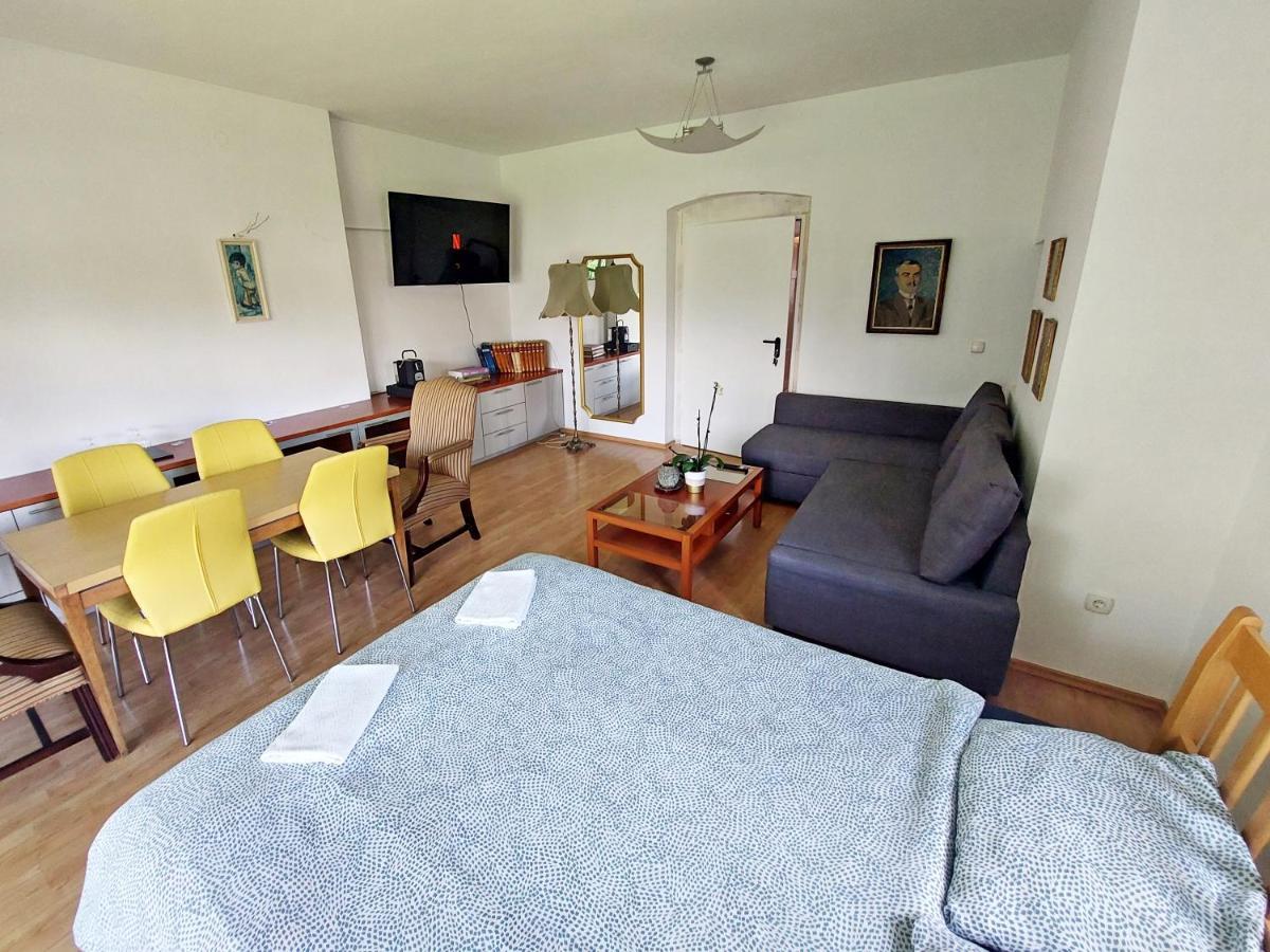 R24, Rose House Otel Ljubljana Dış mekan fotoğraf