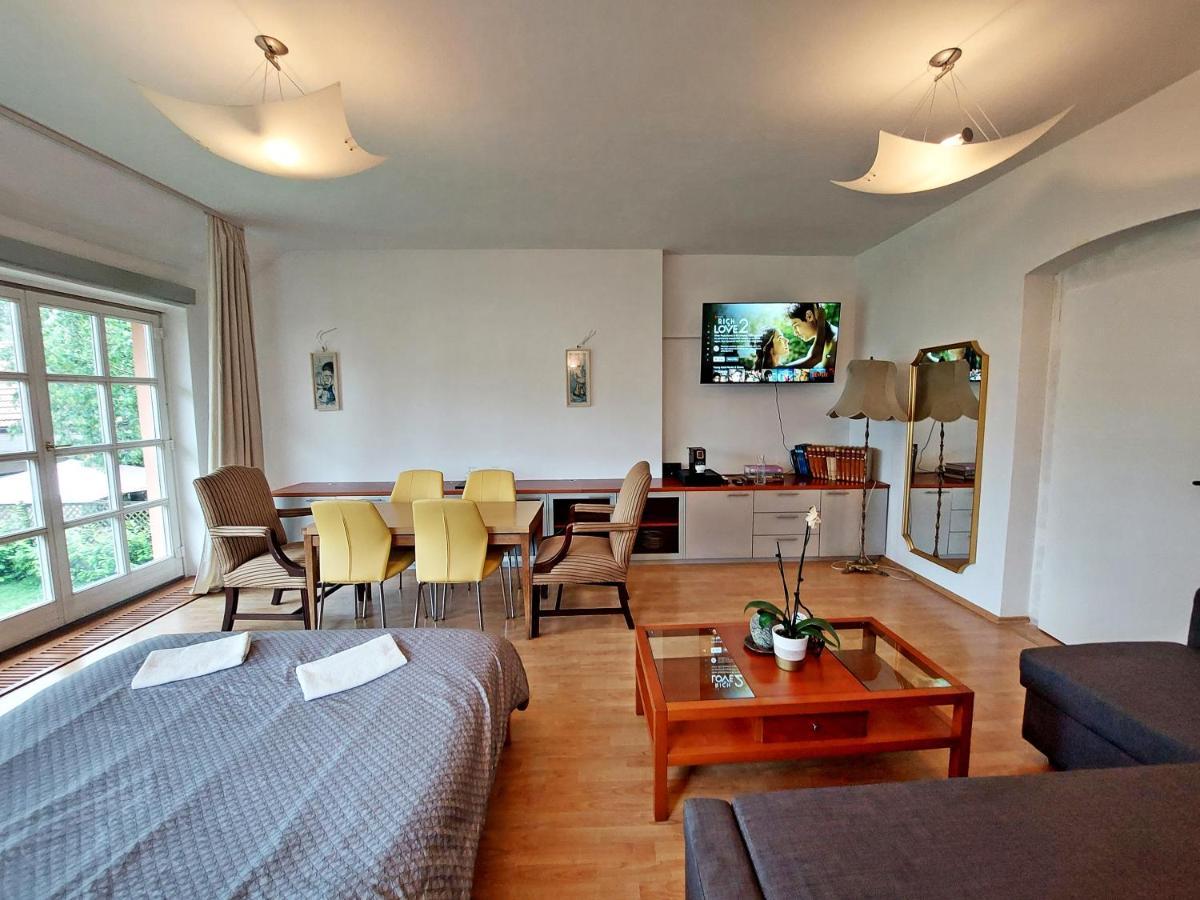 R24, Rose House Otel Ljubljana Dış mekan fotoğraf