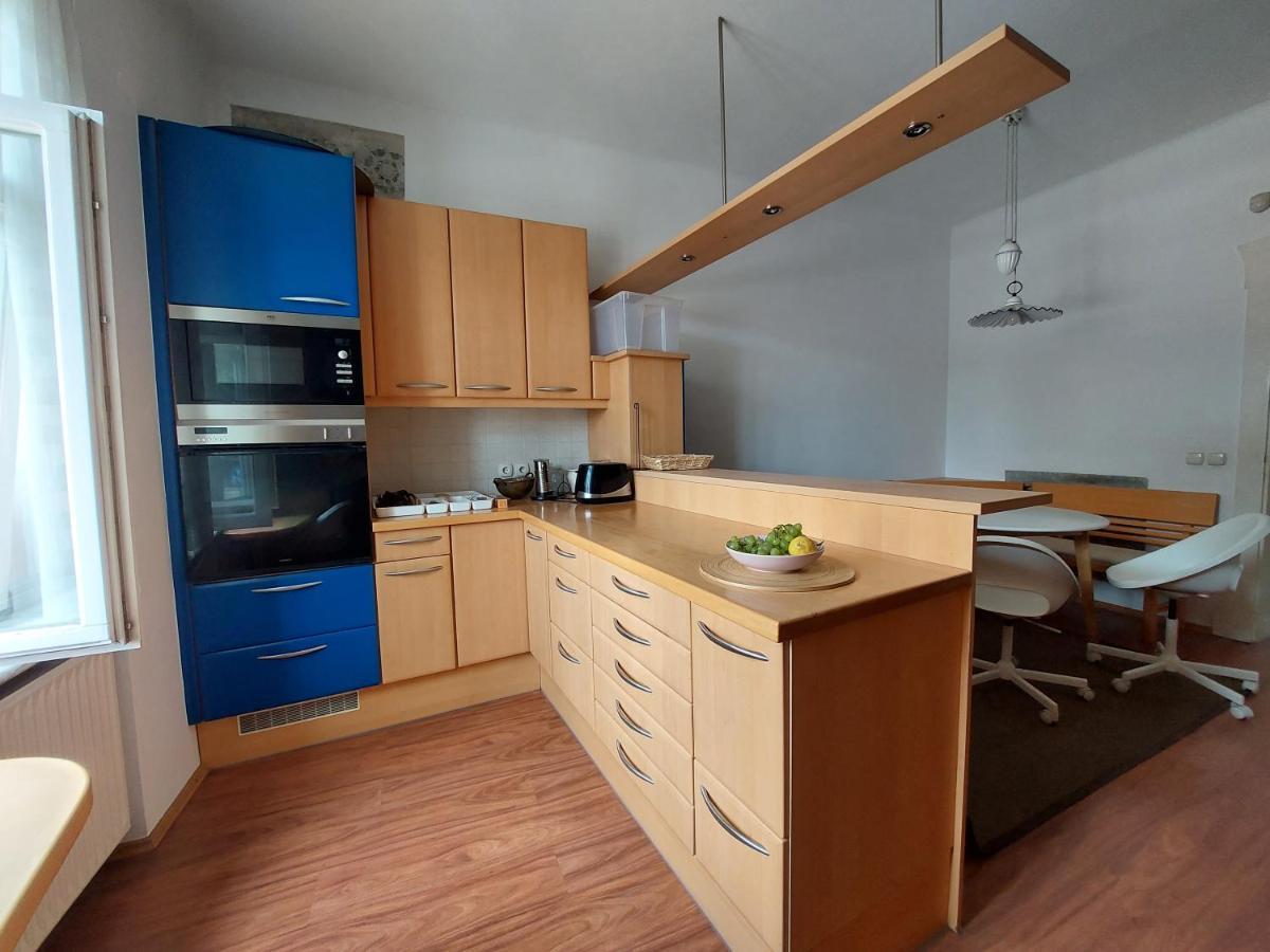 R24, Rose House Otel Ljubljana Dış mekan fotoğraf