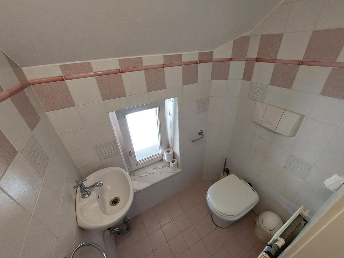 R24, Rose House Otel Ljubljana Dış mekan fotoğraf